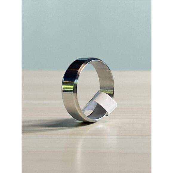 Silver Stainless Steel Bright and Brushed Beveled Ring New - Picture 1 of 4